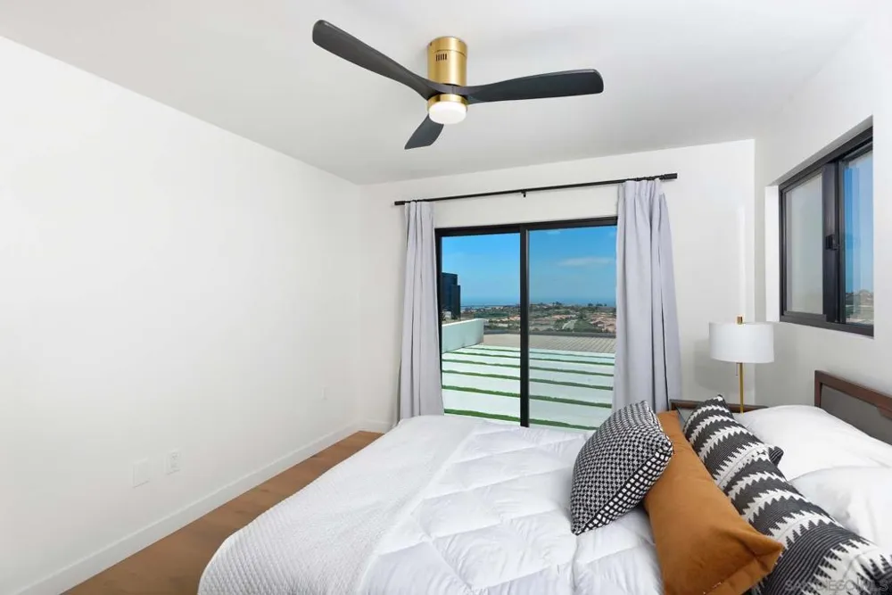 2222 Bahia Dr La Jolla, CA 92037