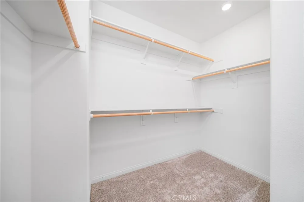 208 Bonita Rialto, CA 92376