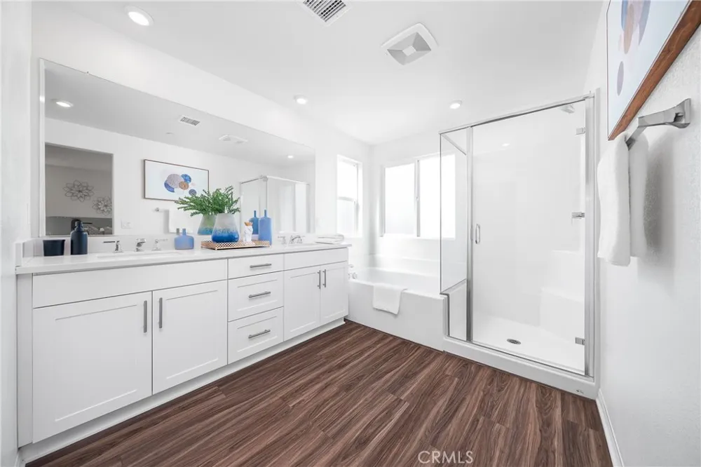 208 Bonita Rialto, CA 92376