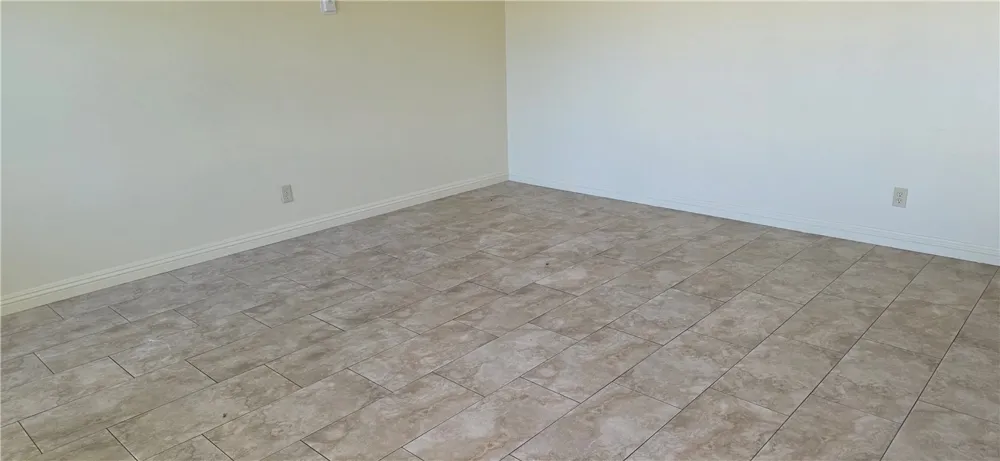 2305 Mountain San Bernardino, CA 92404