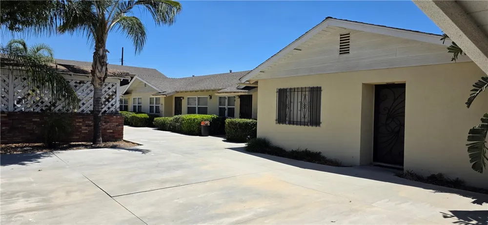 2305 Mountain San Bernardino, CA 92404