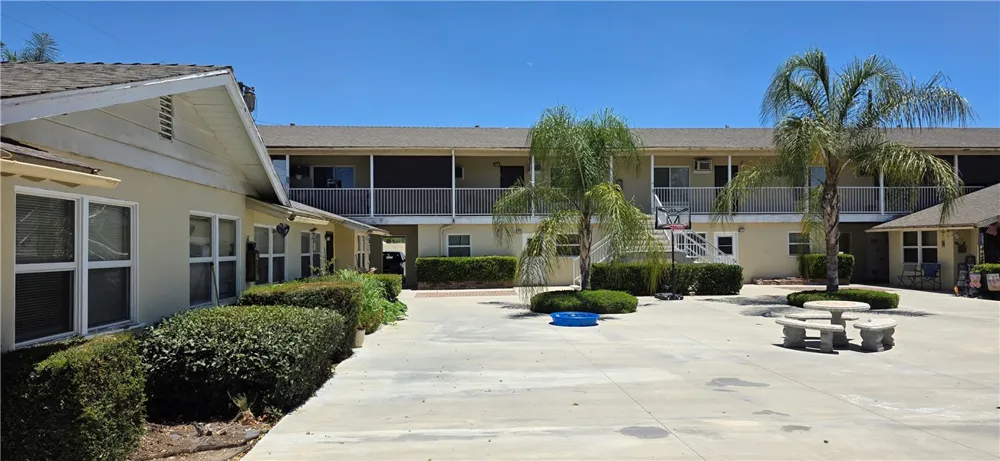 2305 Mountain San Bernardino, CA 92404