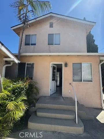 307 Roycroft Avenue Long Beach, CA 90814