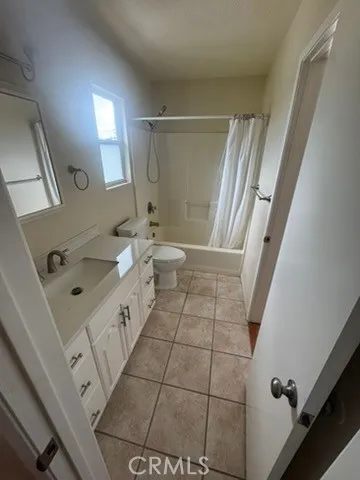 307 Roycroft Avenue Long Beach, CA 90814