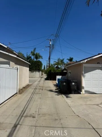307 Roycroft Avenue Long Beach, CA 90814