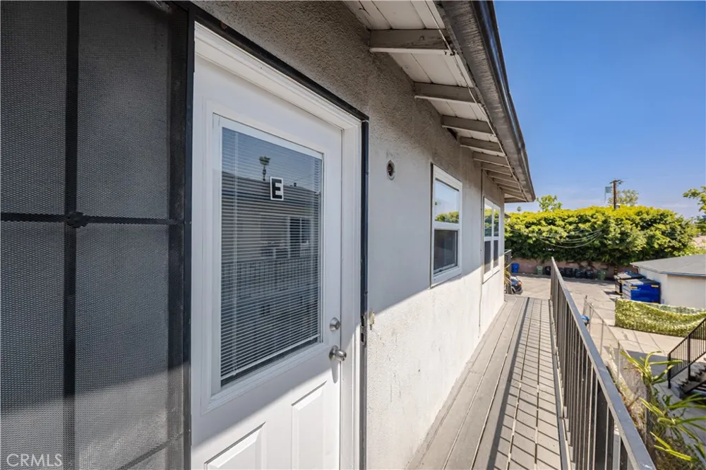 12237 Vanowen Street #E North Hollywood, CA 91605