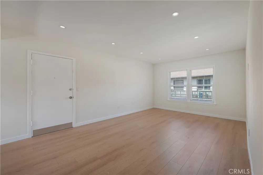 12237 Vanowen Street #E North Hollywood, CA 91605