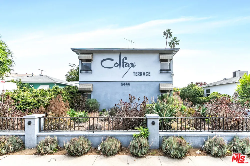 5444 Colfax Avenue Valley Village, CA 91601
