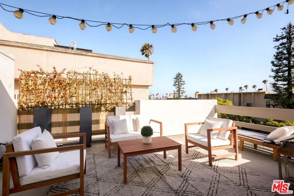 917 Euclid Street #1 Santa Monica, CA 90403