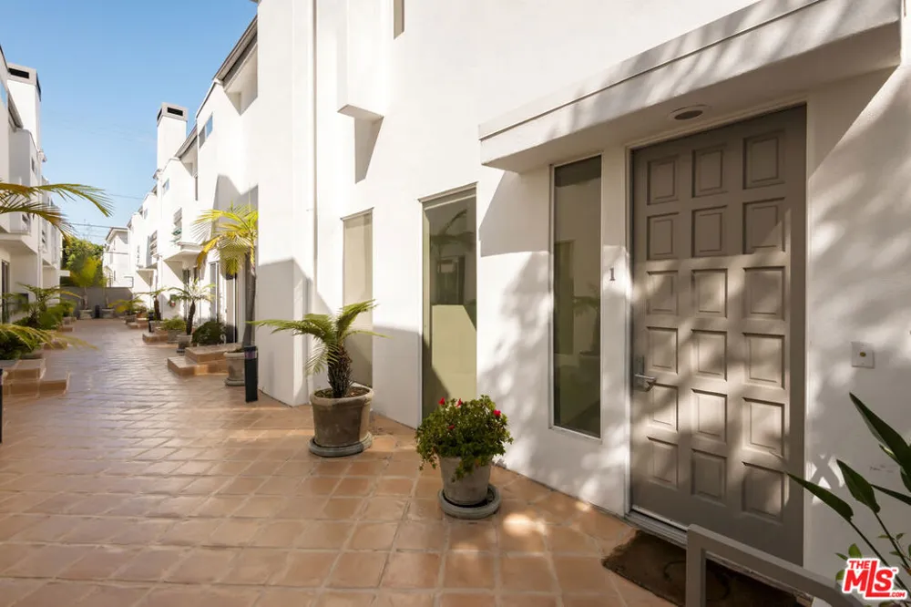 917 Euclid Street #1 Santa Monica, CA 90403