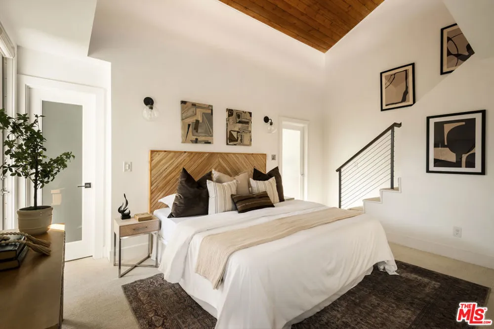 917 Euclid Street #1 Santa Monica, CA 90403