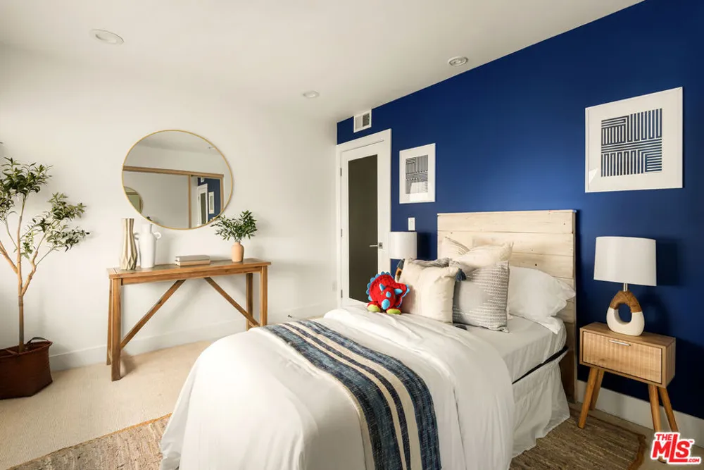 917 Euclid Street #1 Santa Monica, CA 90403