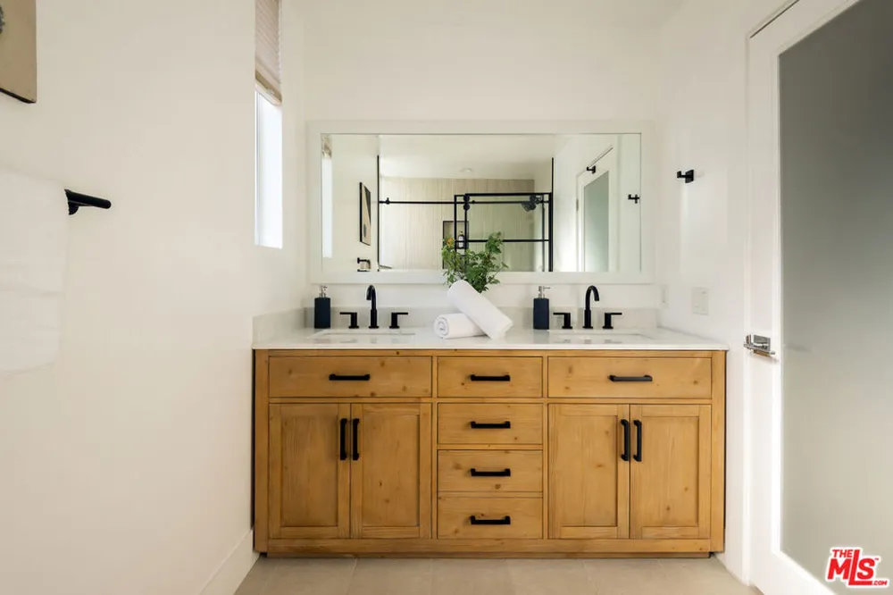 917 Euclid Street #1 Santa Monica, CA 90403