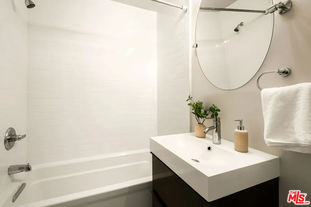 917 Euclid Street #1 Santa Monica, CA 90403