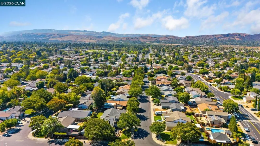 305 Virginia Dr Livermore, CA 94550