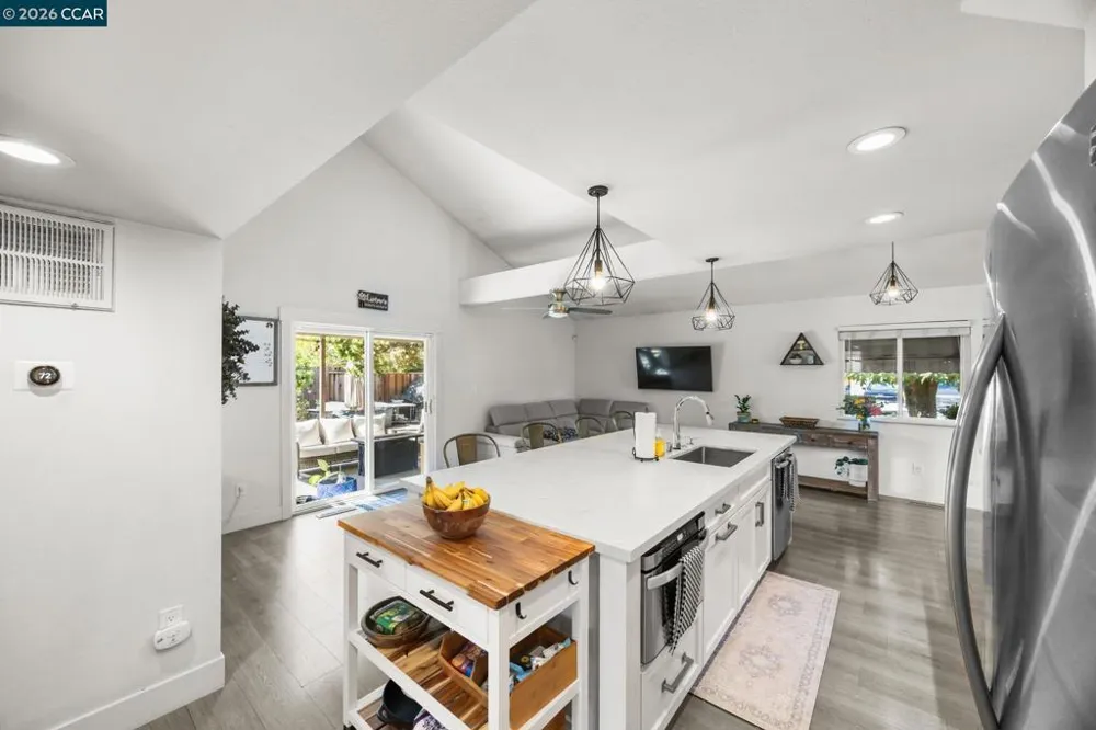 305 Virginia Dr Livermore, CA 94550