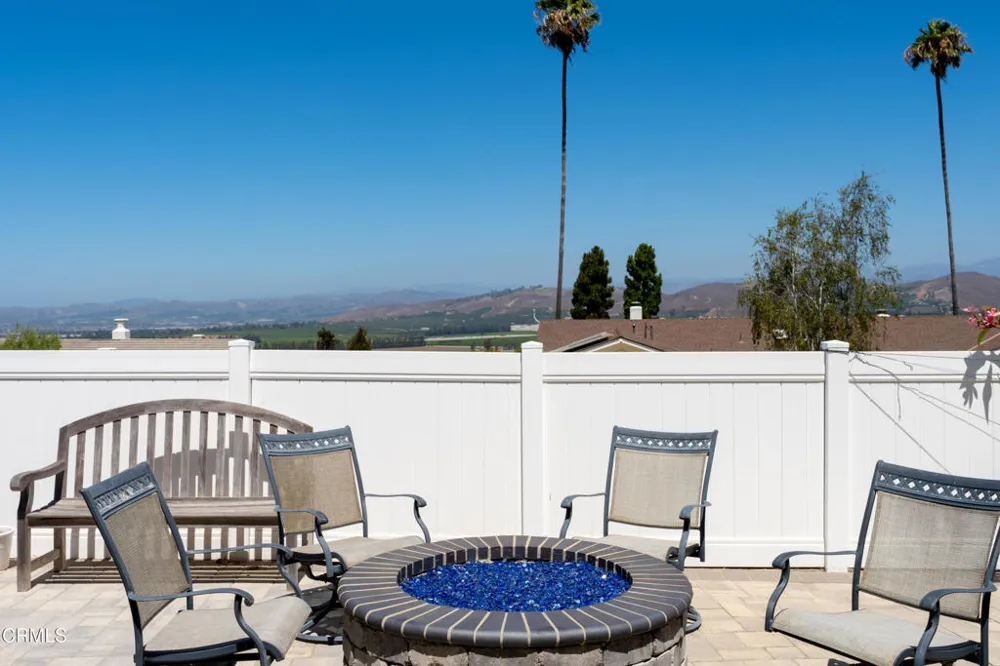 1098 Garrido Court Camarillo, CA 93010