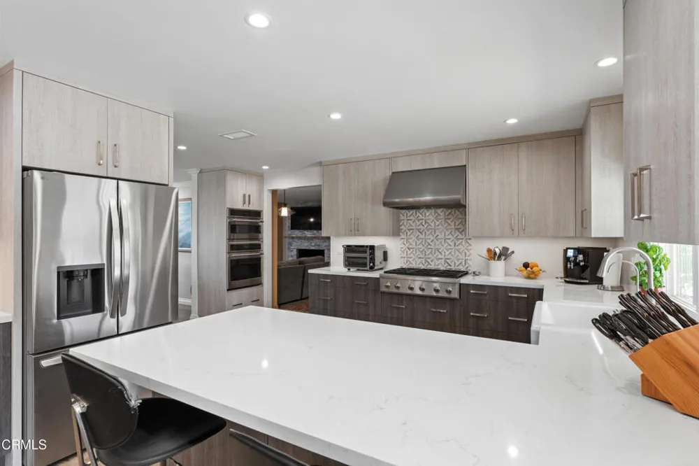 1098 Garrido Court Camarillo, CA 93010