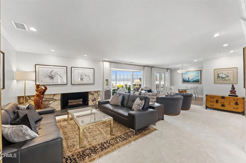 1098 Garrido Court Camarillo, CA 93010