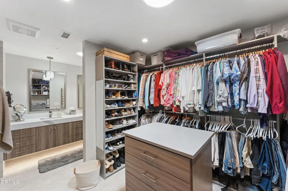 1098 Garrido Court Camarillo, CA 93010