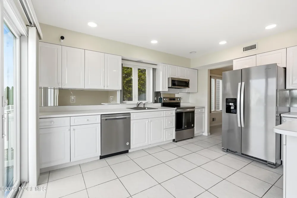 717 Fairview Lane Forked River, NJ 08731