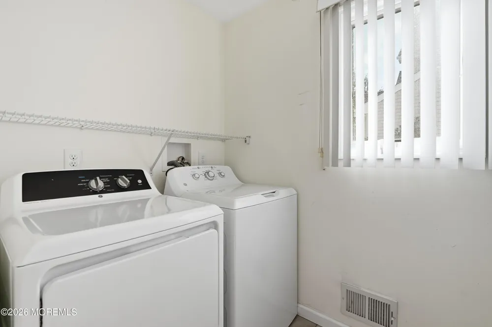 717 Fairview Lane Forked River, NJ 08731