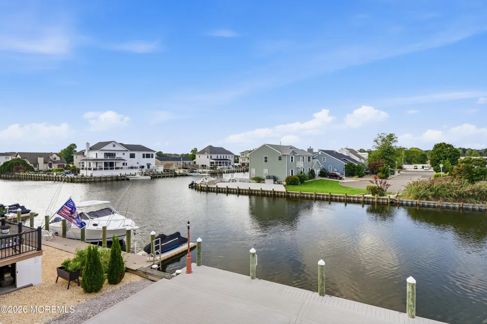 717 Fairview Lane Forked River, NJ 08731