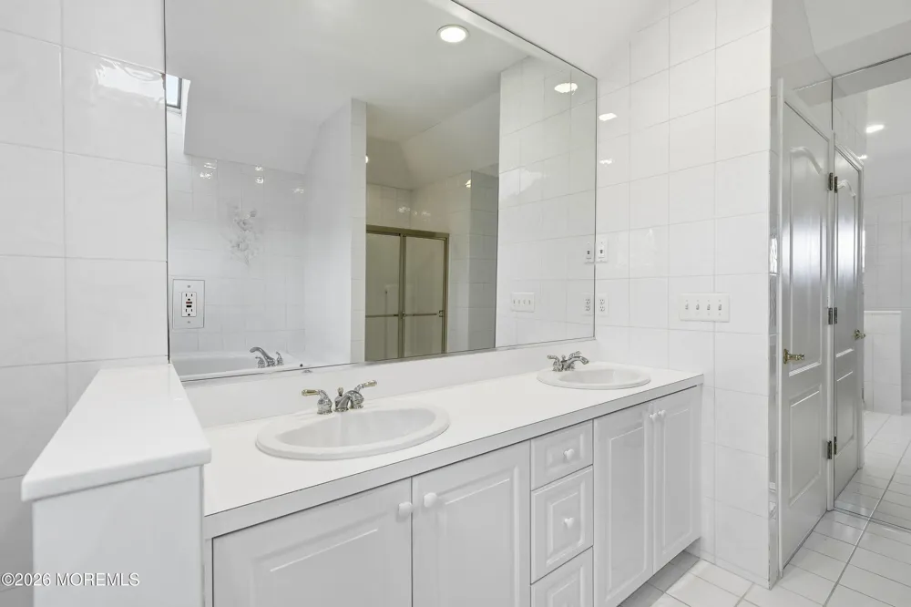 717 Fairview Lane Forked River, NJ 08731