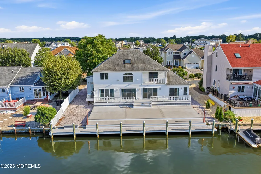 717 Fairview Lane Forked River, NJ 08731