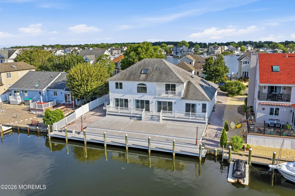 717 Fairview Lane Forked River, NJ 08731