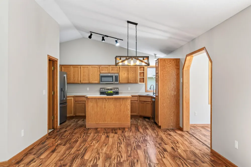 600 142nd Avenue NW Andover, MN 55304
