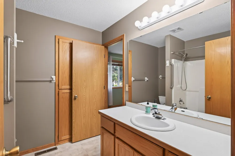 600 142nd Avenue NW Andover, MN 55304