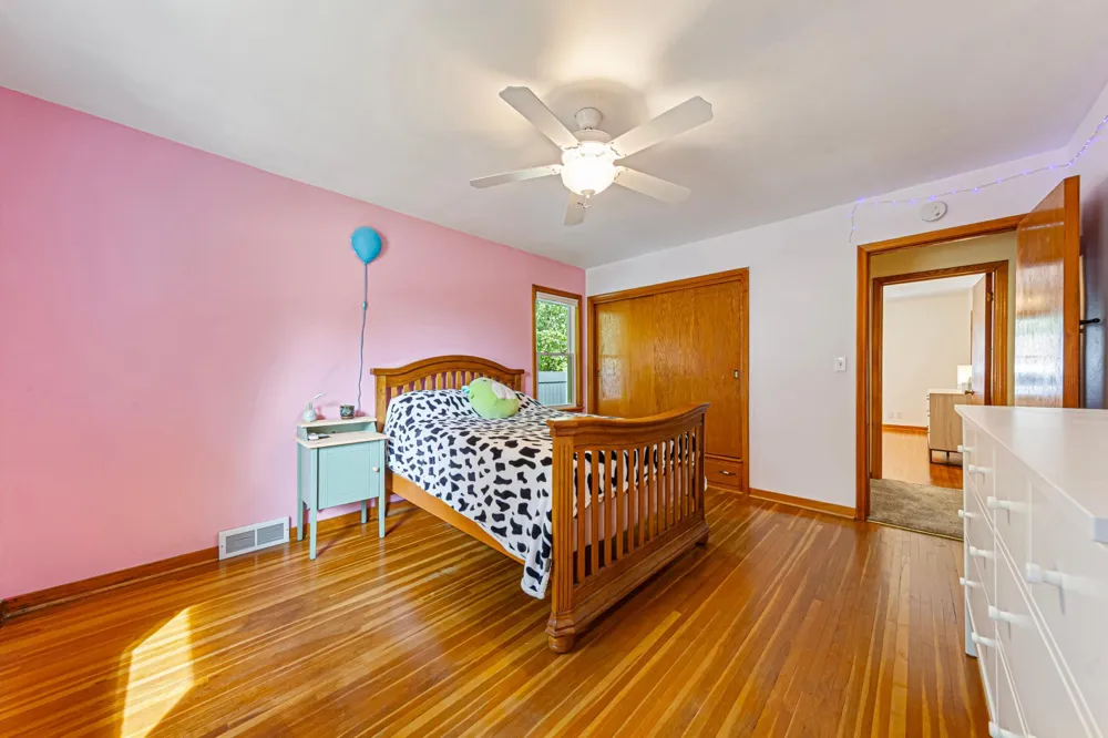 20580 Holyoke Avenue Lakeville, MN 55044