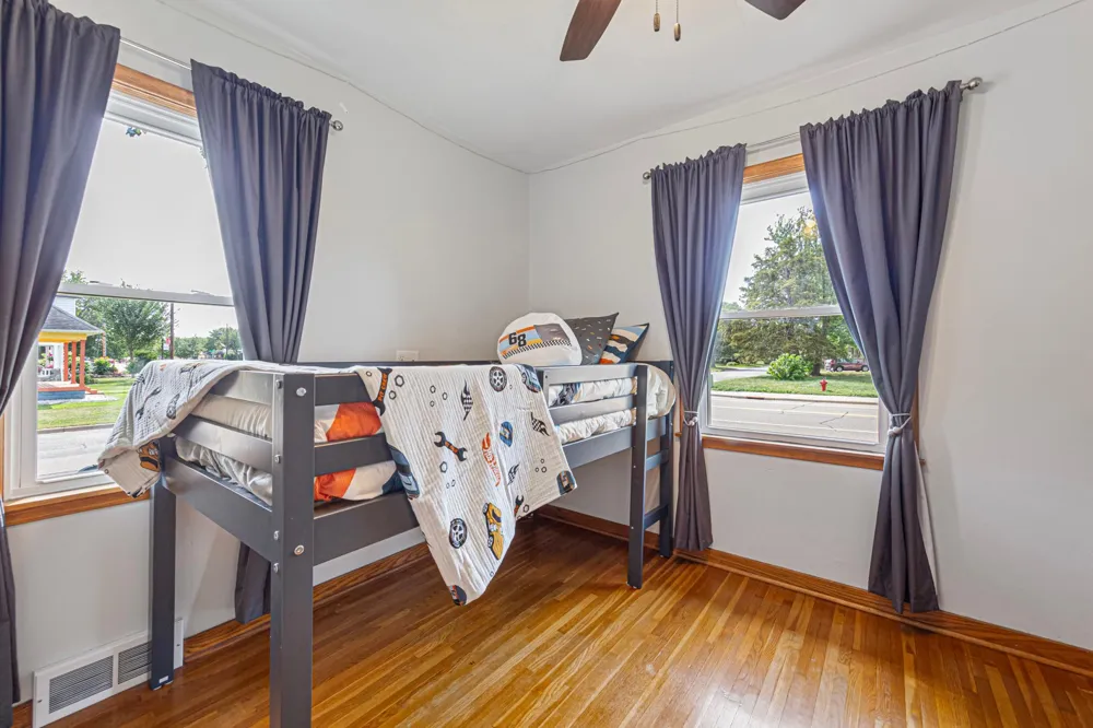20580 Holyoke Avenue Lakeville, MN 55044