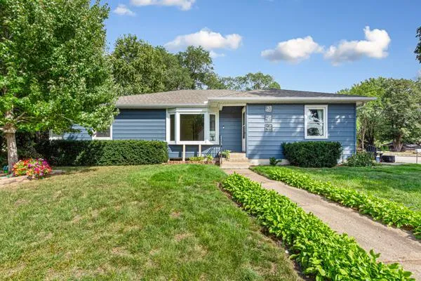 20580 Holyoke Avenue Lakeville, MN 55044