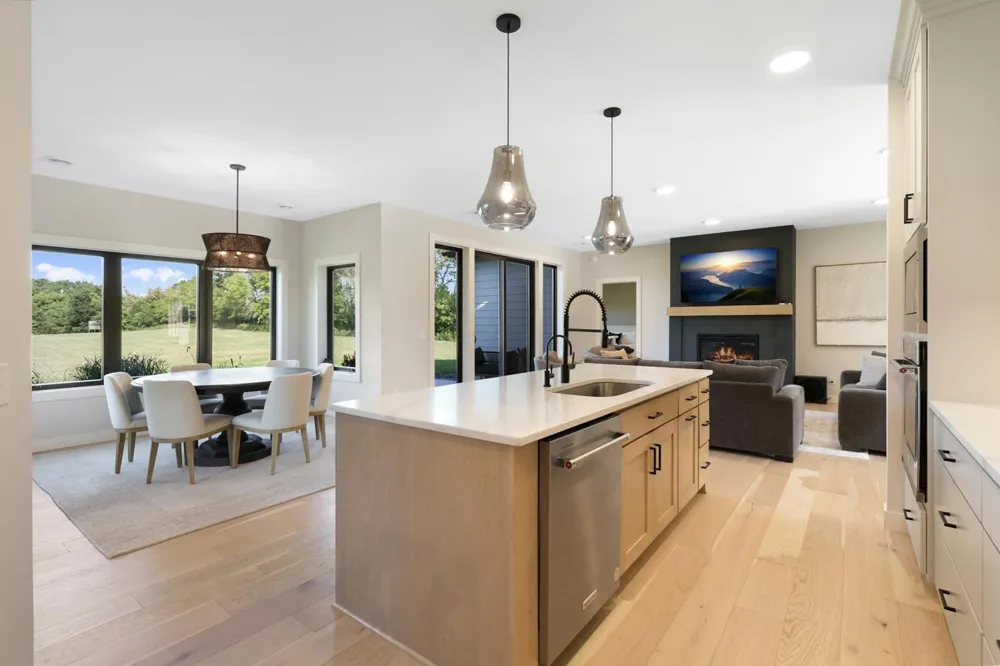 23745 Fairgreen Avenue Farmington, MN 55024
