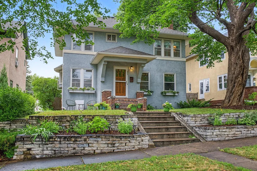 899 Osceola Avenue Saint Paul, MN 55105