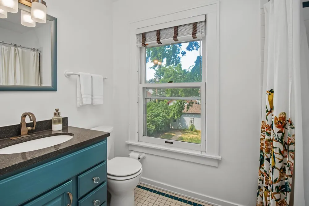 899 Osceola Avenue Saint Paul, MN 55105