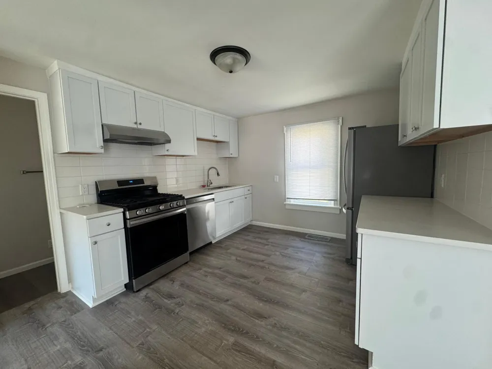 989 Marion Street Saint Paul, MN 55117