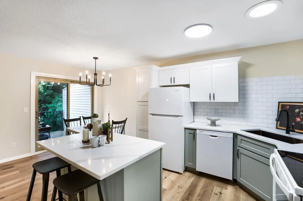 4205 Shirlee Lane Shoreview, MN 55126