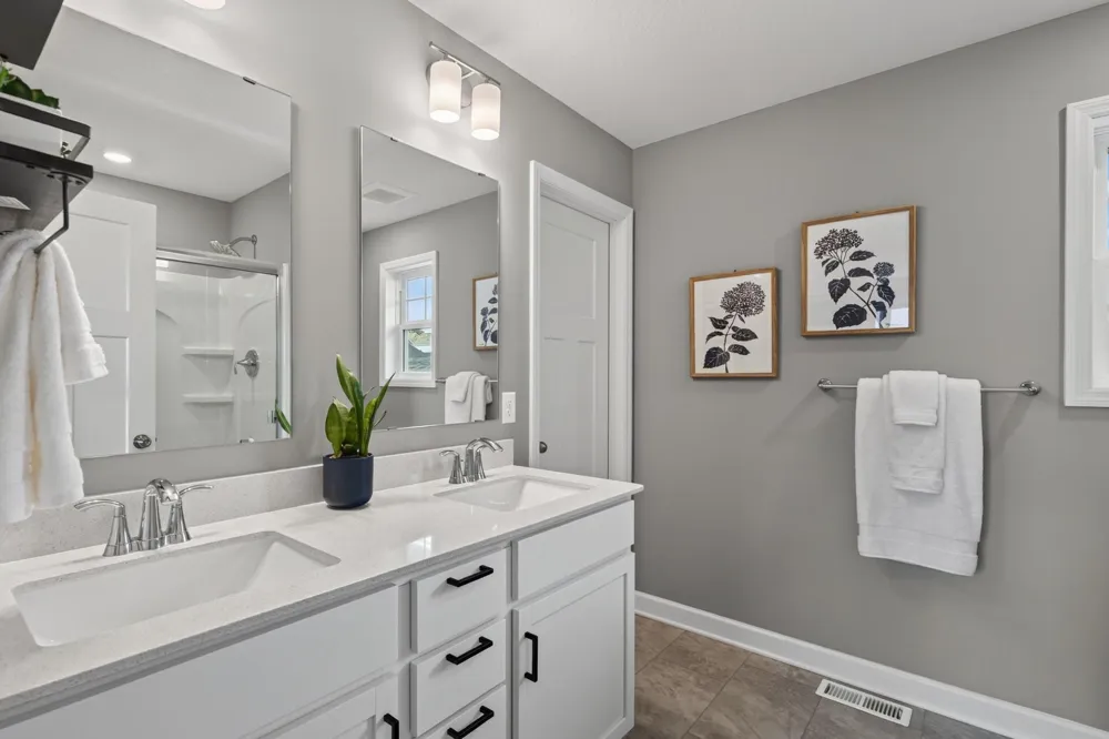 509 Waterford Place Waconia, MN 55387