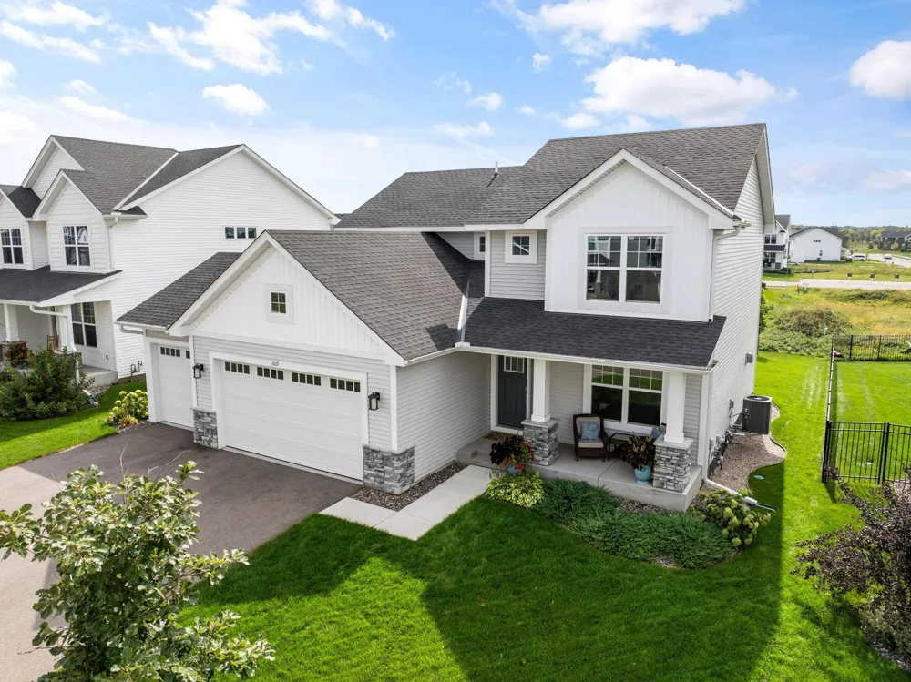 509 Waterford Place Waconia, MN 55387
