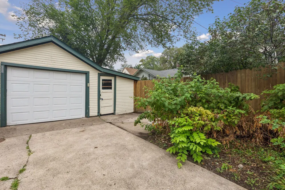 2523 Arthur Street NE Minneapolis, MN 55418