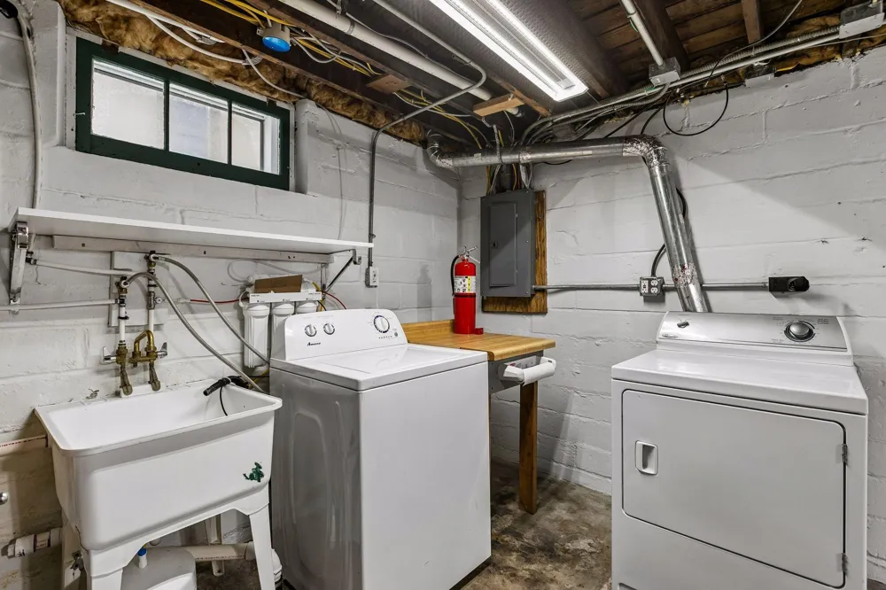 2523 Arthur Street NE Minneapolis, MN 55418
