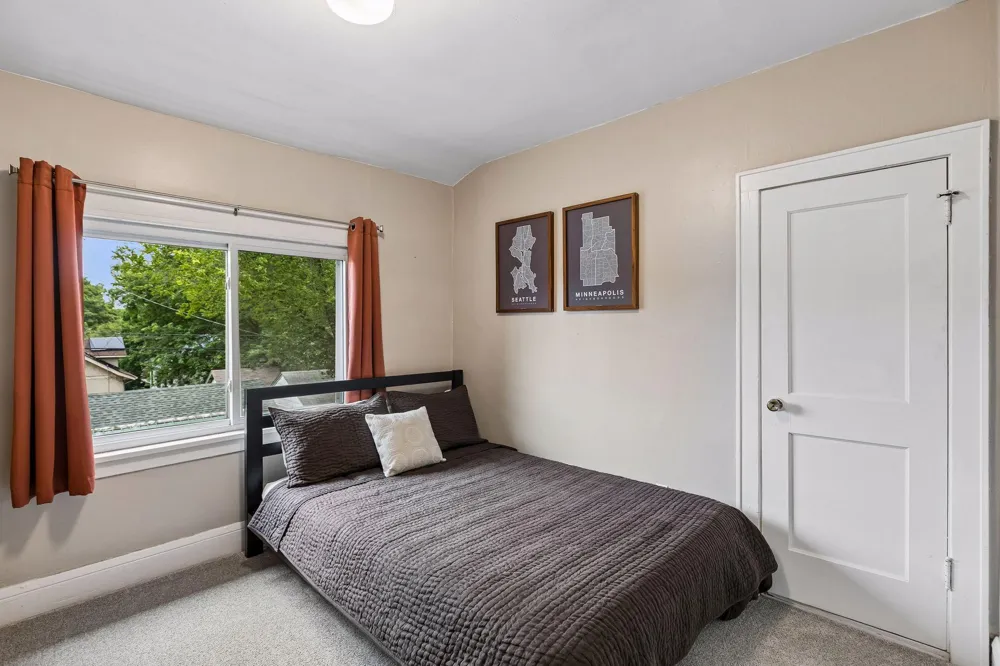 2523 Arthur Street NE Minneapolis, MN 55418