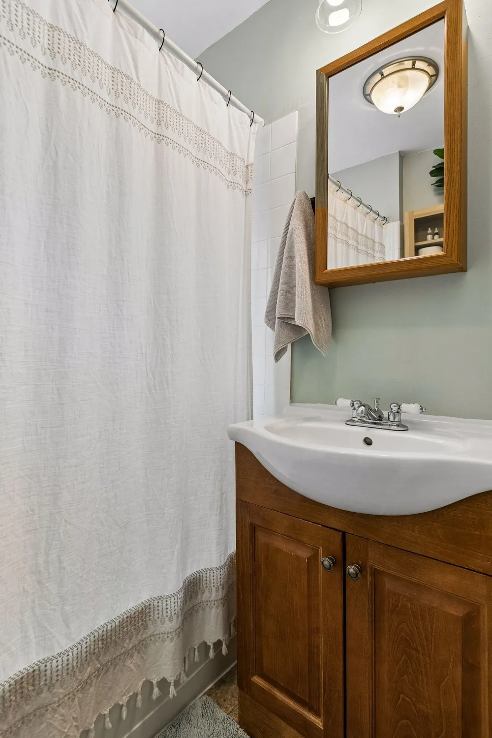 2523 Arthur Street NE Minneapolis, MN 55418