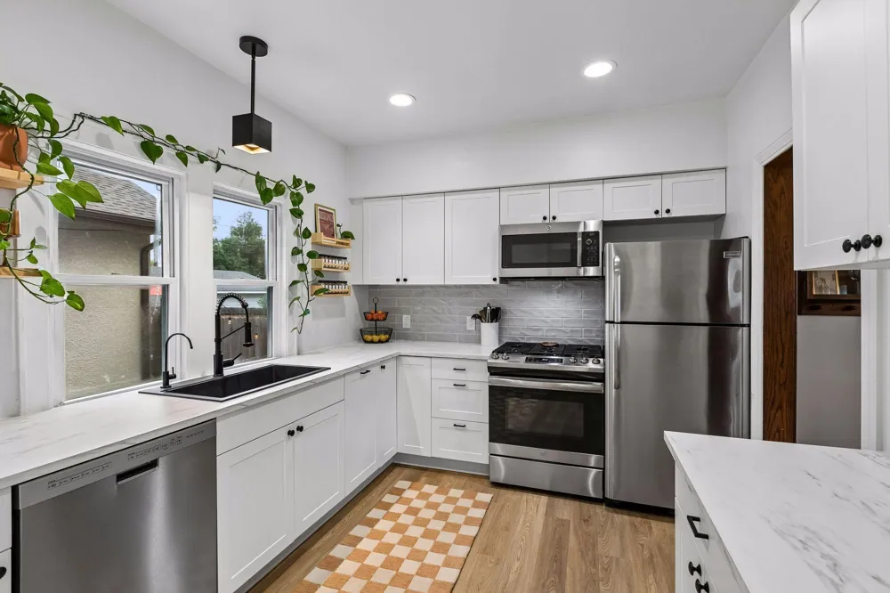 2523 Arthur Street NE Minneapolis, MN 55418