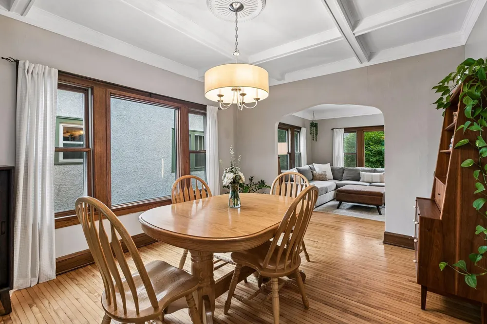 2523 Arthur Street NE Minneapolis, MN 55418