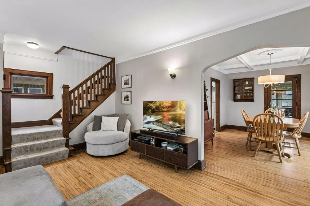 2523 Arthur Street NE Minneapolis, MN 55418
