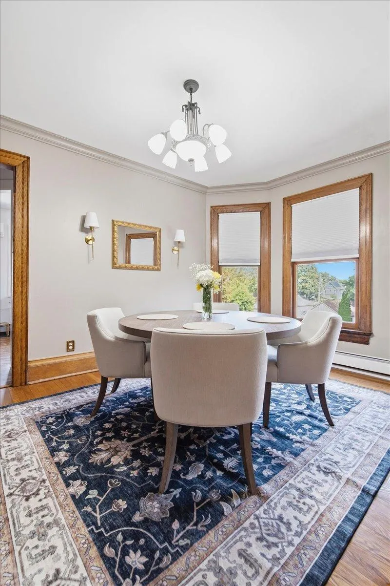 593 Laurel Avenue #6E Saint Paul, MN 55102